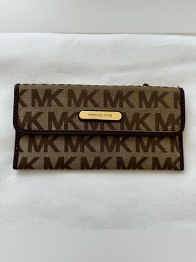 Michael Kors Brown Tan Signature MK Continental Wallet